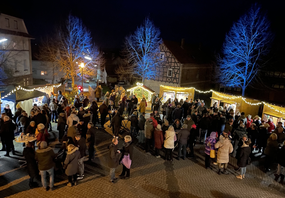 Weihnachtsmarkt 800 Jahre Momberg 12